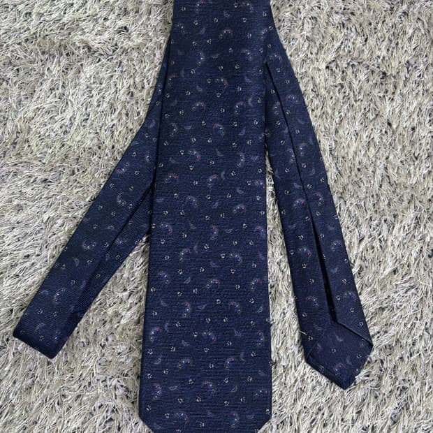 이태리제 BVLGARI 100프로 실크 넥타이