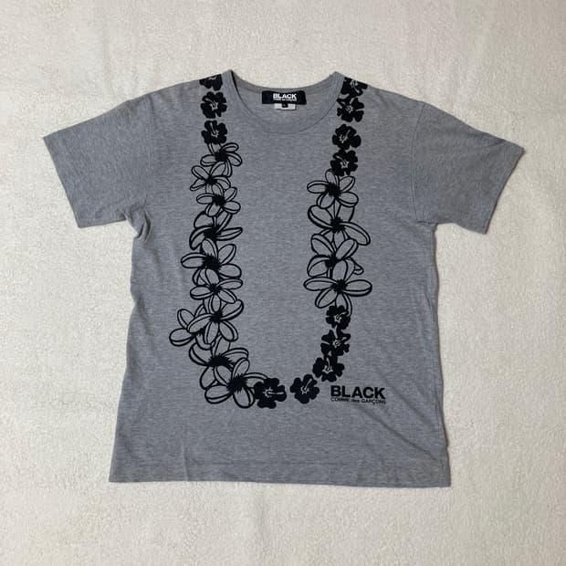 꼼데가르송 블랙 티셔츠