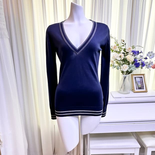 존스메들리 뉴질랜드 메리노울 브이넥니트