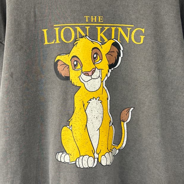 [FREE] 디즈니 라이온킹 피그먼트워싱 맨투맨