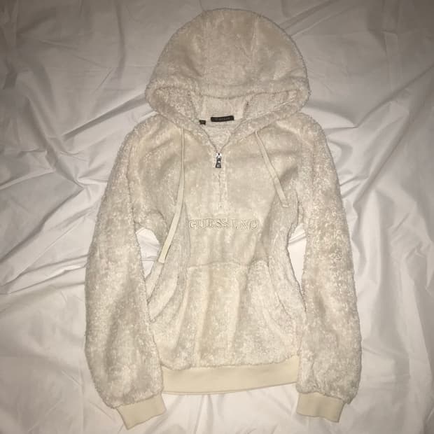 게스 후리스 반집업 후드티