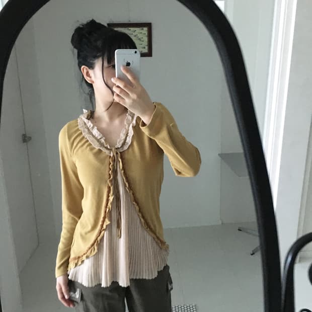 retro lace collar top
