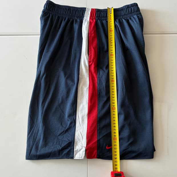 90‘s Nike Basketball Shorts (XXL)