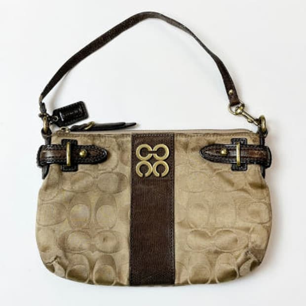 코치 COACH 시그니처 Y2K 미니 숄더백 PN4946