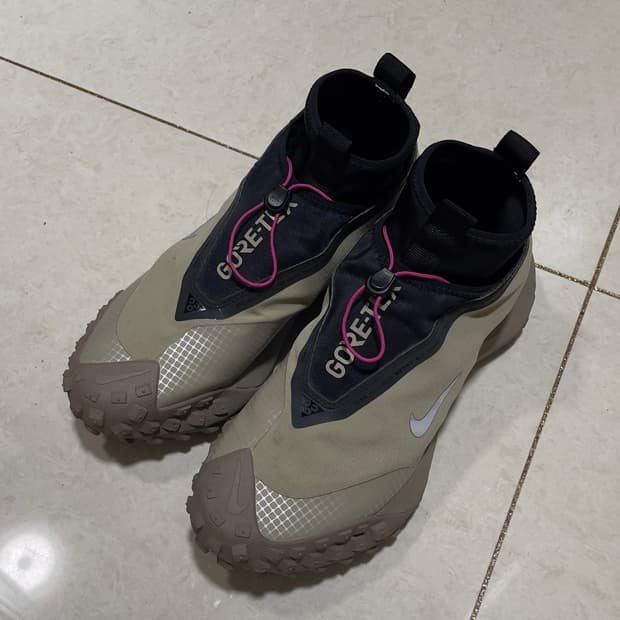 나이키 ACG 마운틴플라이 고어텍스 카키