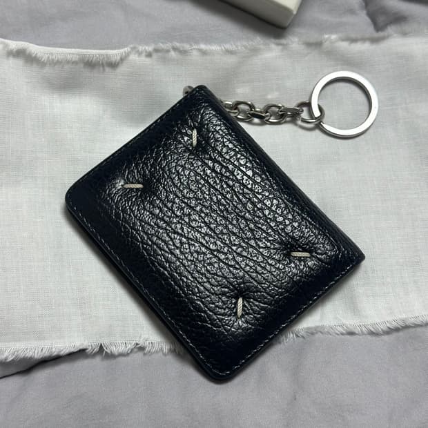 메종 마르지엘라 키링 지갑 블랙