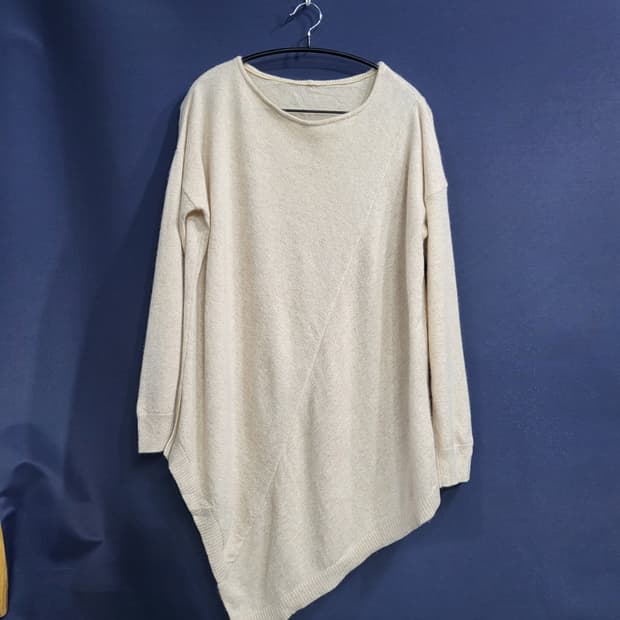 언발란스 캐시미어100%니트