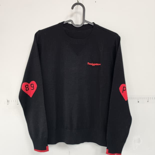 파리게이츠 하트 블랙 니트