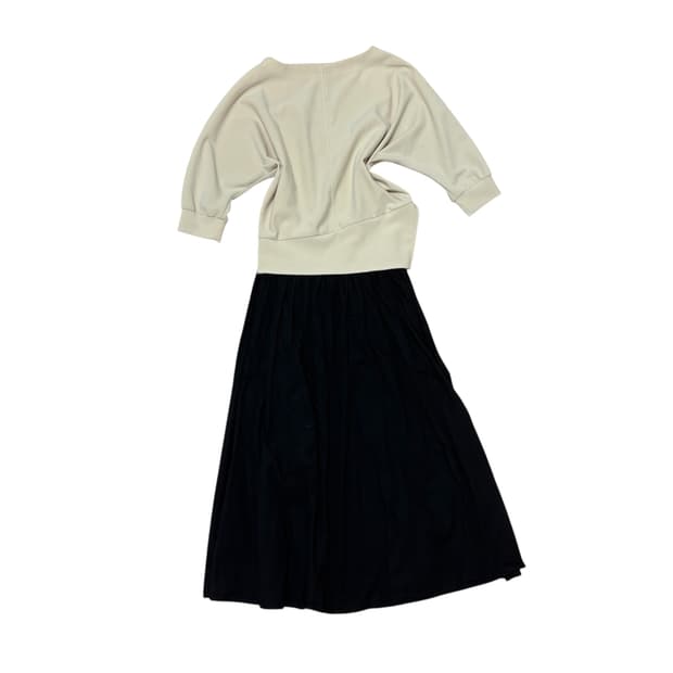 Vintage 레이어드 맨투맨 + 원피스 세트 