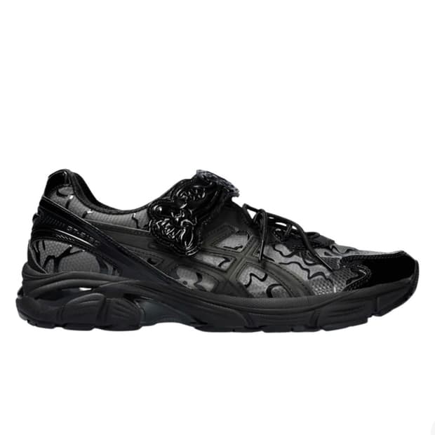 아식스 x 세실리에 반센 230