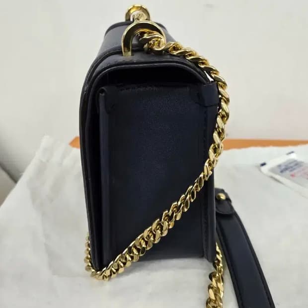 [정가60] 루이까또즈 금장 체인백 바이올랫
