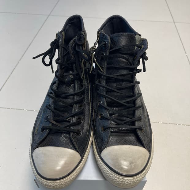 존 바바토스 x 컨버스 더블 집업 파이톤 패턴 스니커즈270