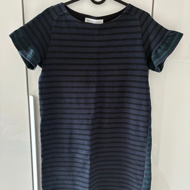 사카이럭 네이비 스트라이프 원피스