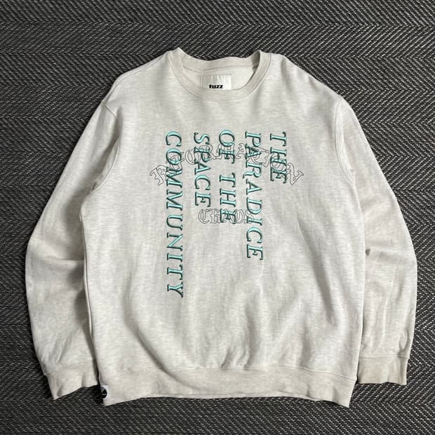 FUZZ 올드스쿨 레터링 빅로고 맨투맨o 3005