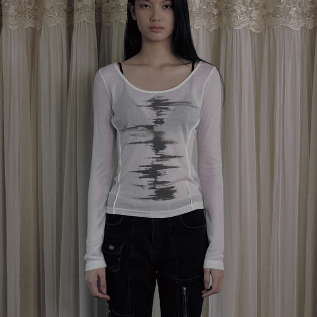 보헤미안 서울 노이즈 프린티드 롱 슬리브