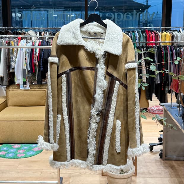 벨스타프 브라운 쉽스킨 무스탕 코트 