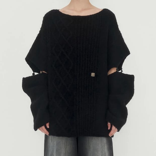 트리밍버드 Sleeve Slit Boat Neck Knit Black