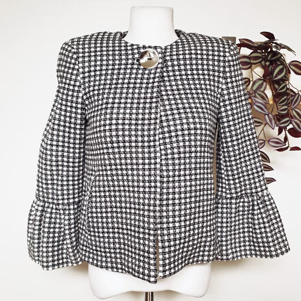 자라 바얀 트위드크롭자켓 44 블랙 XS 