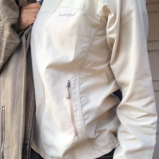 몽벨 바람막이 후드 자켓 아이보리 베이지