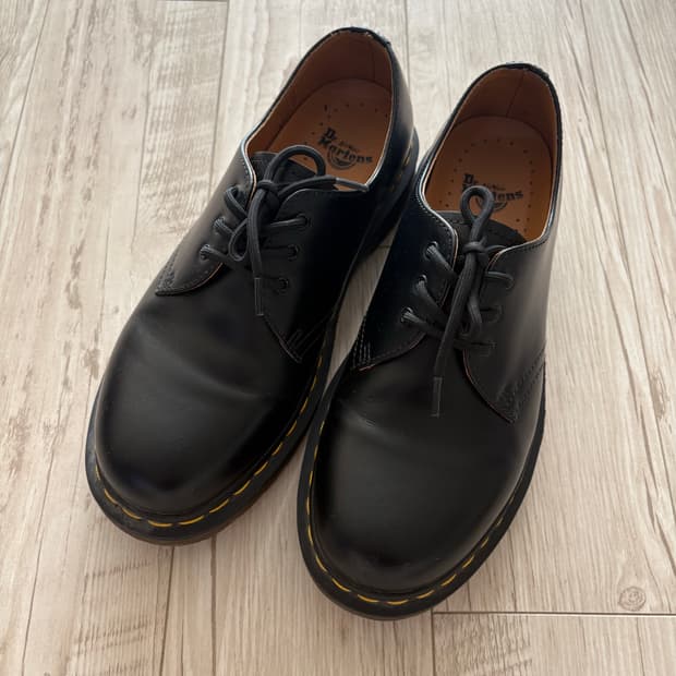 닥터마틴 1461 3홀 스무스 250