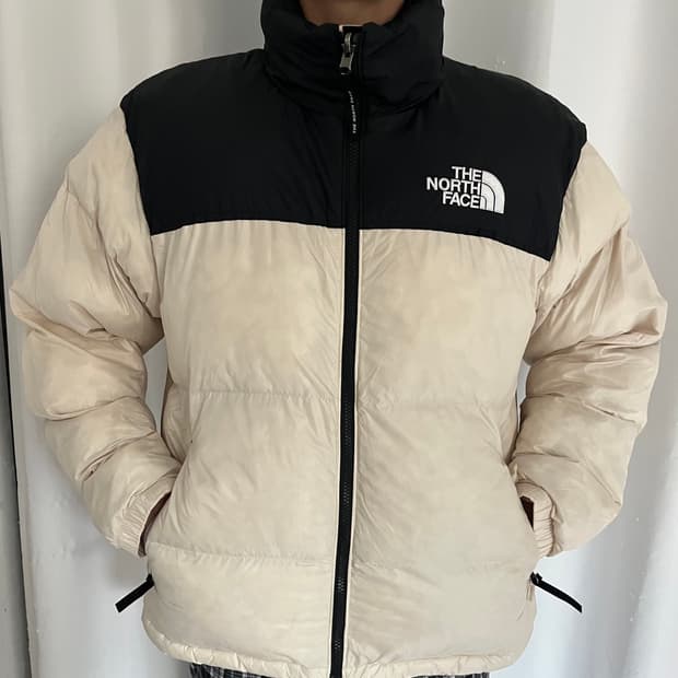 노스페이스 눕시 온볼 화이트