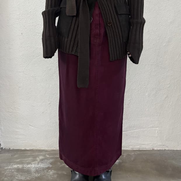 PLUM LONG SKIRT