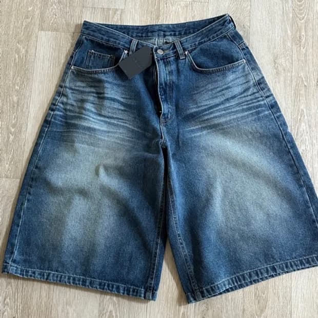 이지노이지 8부 데님 버뮤다 팬츠 2사이즈