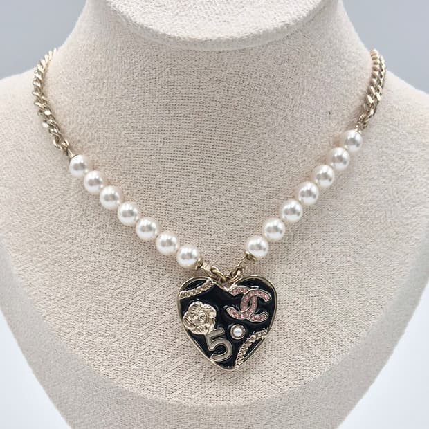 샤넬 하트 진주 목걸이