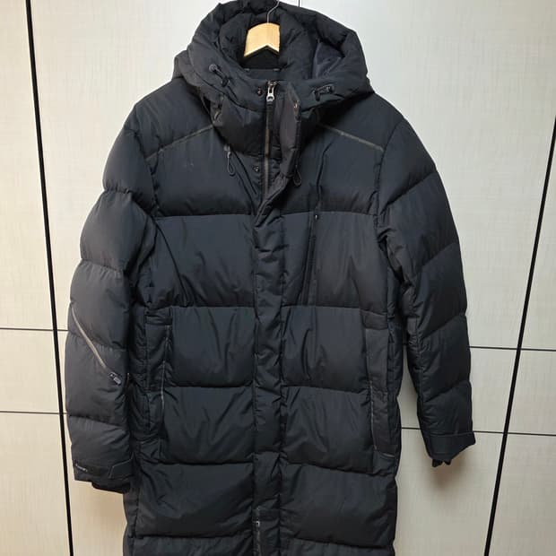 디스커버리 롱패딩 블랙