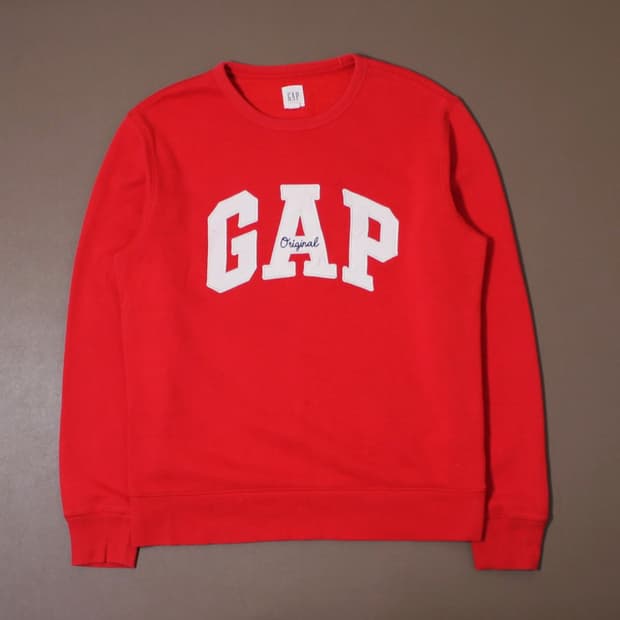 GAP 갭 레드 맨투맨 