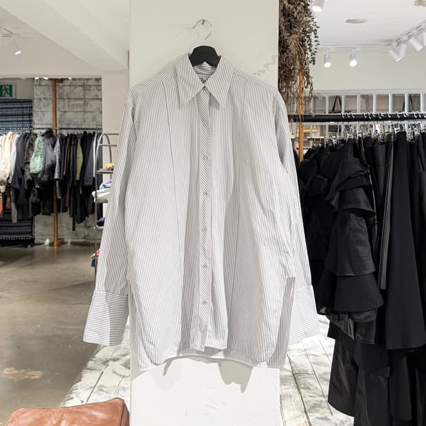 헬무트랭 화이트 그레이 스트라이프 셔츠