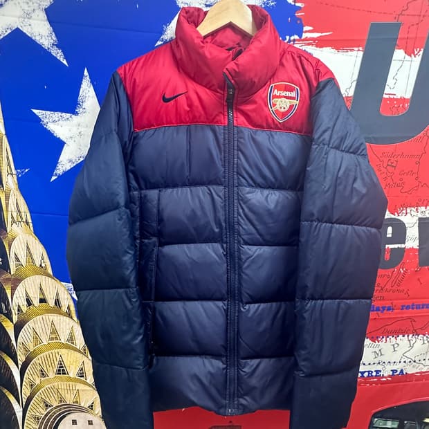 새상품급 나이키 올드스쿨 아스날 오버핏 패딩점퍼s90