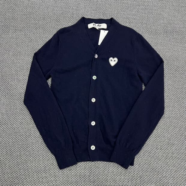 꼼데가르송 브이넥 네이비 가디건