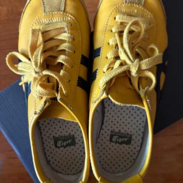 오니츠카타이거 멕시코 66 옐로우 블랙