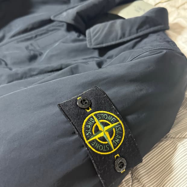 스톤아일랜드 마이크로랩스 프리마로프트 코트 판매