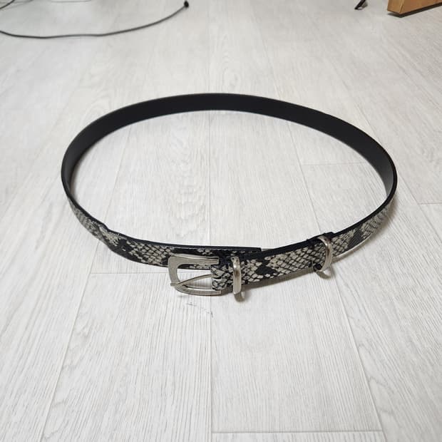 메종미네드 뱀피 패턴 벨트 29~34인치