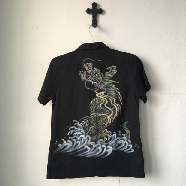 Back oriental printing shirt