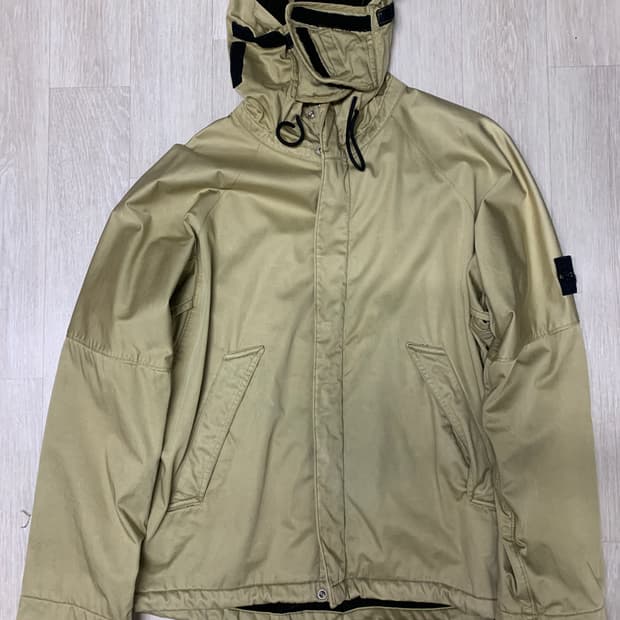 스톤아일랜드 라이엇 마스크 자켓