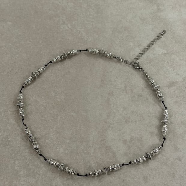 실버 레이어드 매듭 목걸이