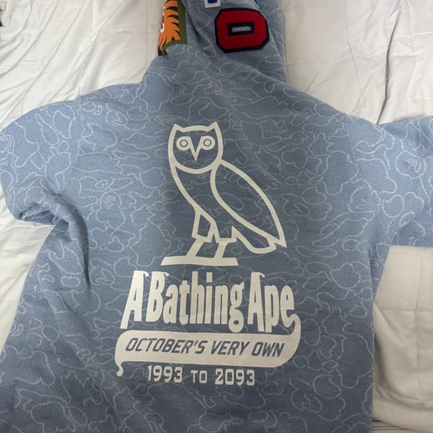 베이프 x OVO 퍼스트 카모 자카드 샤크 풀 집 후드 라이트인디고