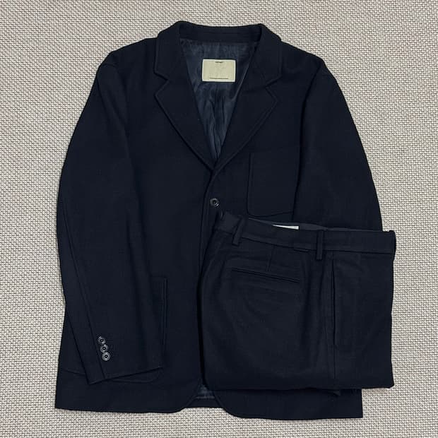 포터리 다크 네이비 멜톤 울 스포츠 셋업 3사이즈