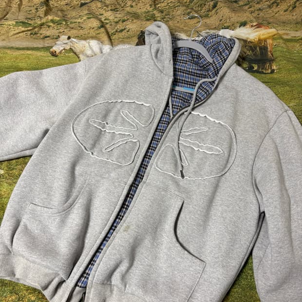 ETCE 리버시블 후드집업. 