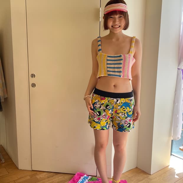 Pattern short pants