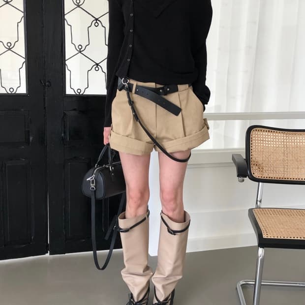 (새상품) 핀턱 숏팬츠 PIN TUCK SHORTS