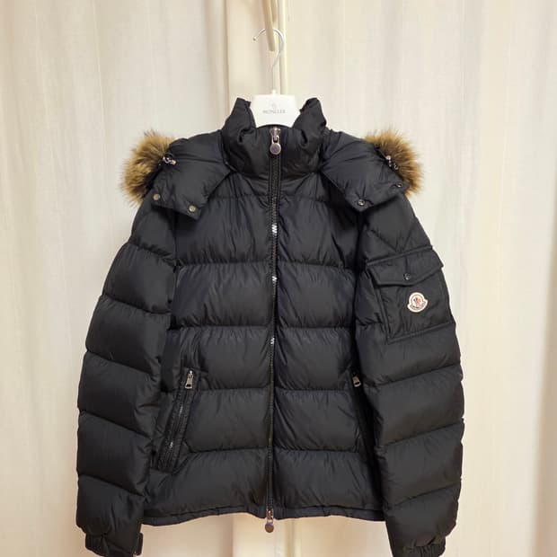 [4사이즈] 몽클레어 마야프 숏 다운 패딩 4size