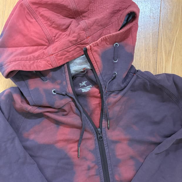 아크테릭스 후드집업