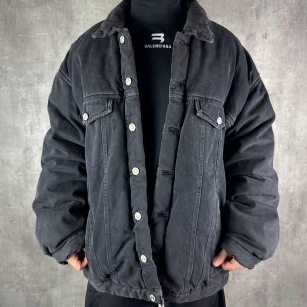 칸예와 샤이가 입은 발렌시아가 데님 패딩 자켓 흑청