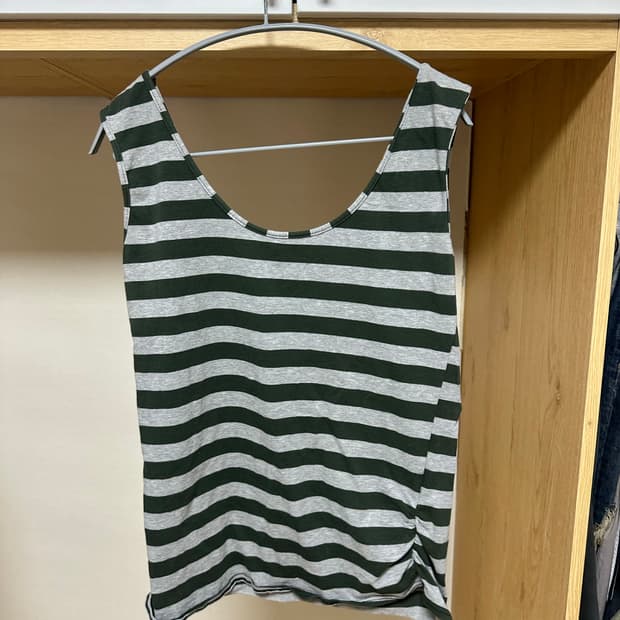 빈티지 스트라이프 슬리브리스 레이어드