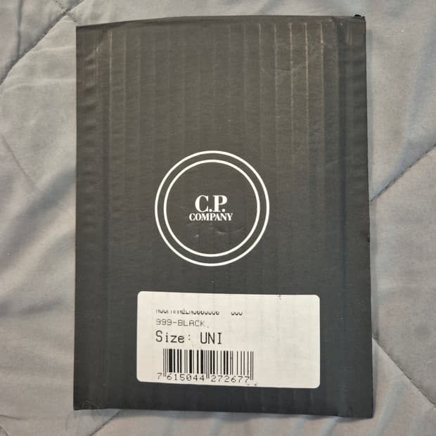 cp컴퍼니 렌즈 정품 팝니다(미개봉)