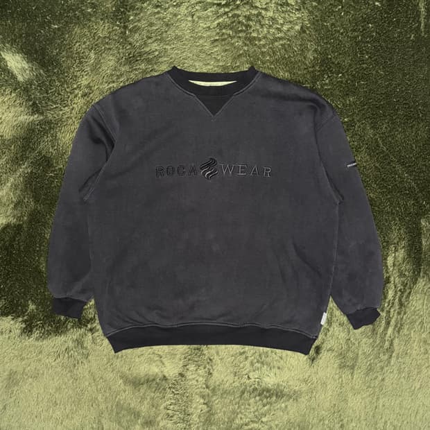 [L] 90s Roca Wear 로카웨어 페이디드 엠브로이더리 스웻셔츠